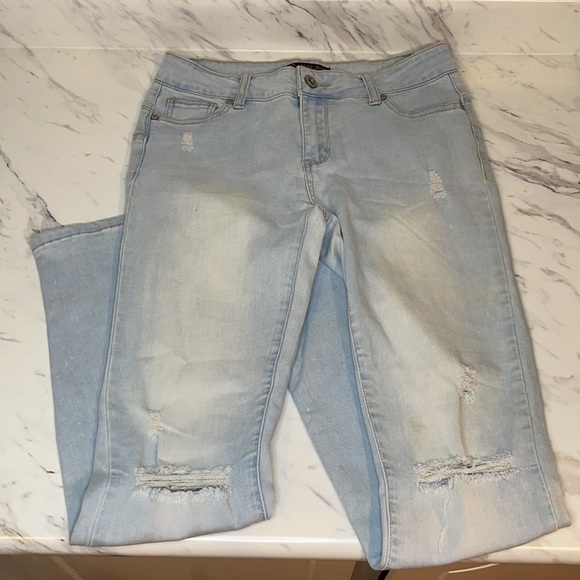 #6 Mid-Rise Curvy Distressed Skinny Jeans - (Blue)💰🔥 - Picture 1 of 7